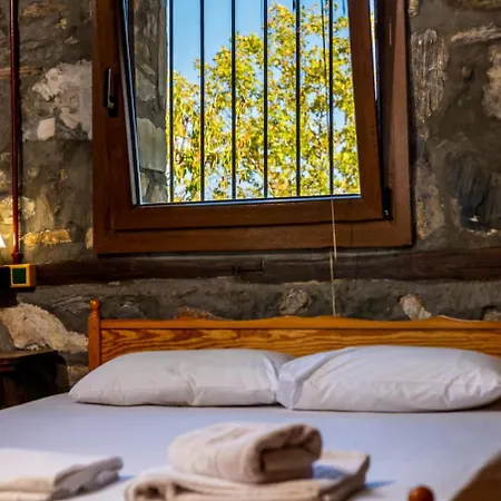 Kleio * Elatochórion