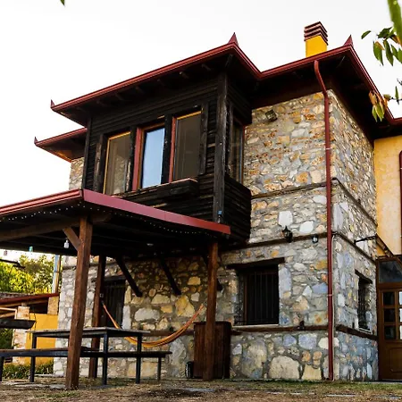 Kleio * Elatochórion